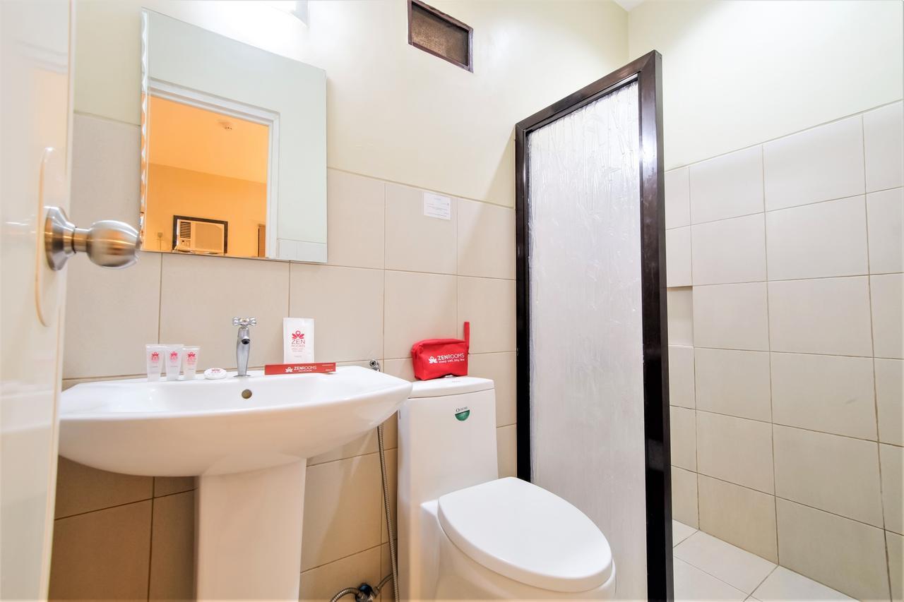 Zen Rooms Basic Aurora Пасай Екстер'єр фото
