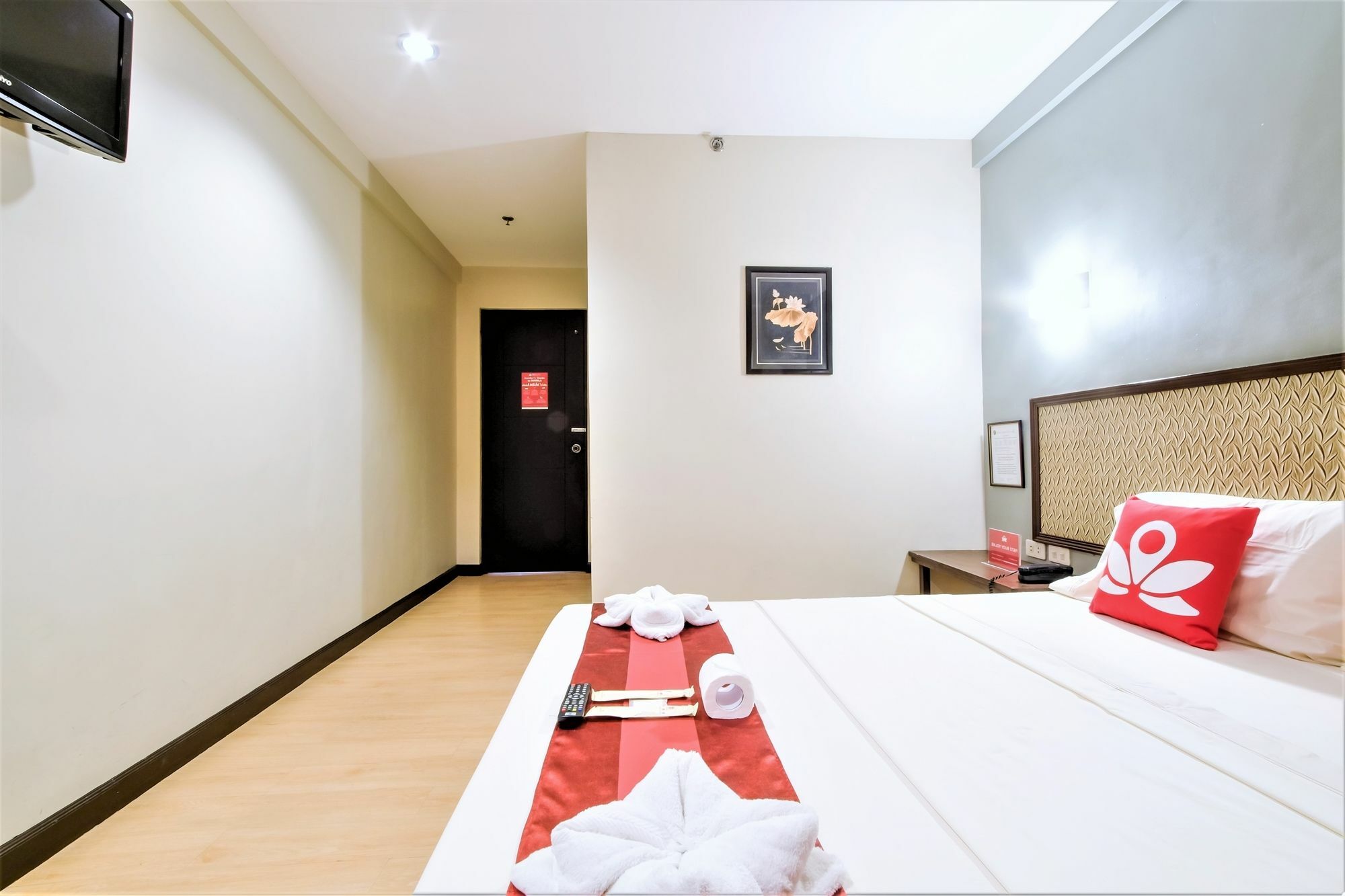 Zen Rooms Basic Aurora Пасай Екстер'єр фото